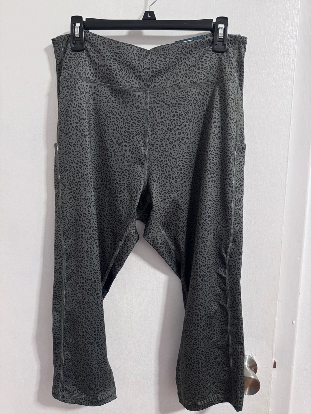 Tek Gear Black and Green Leopard-Print Capris Workout Leggings